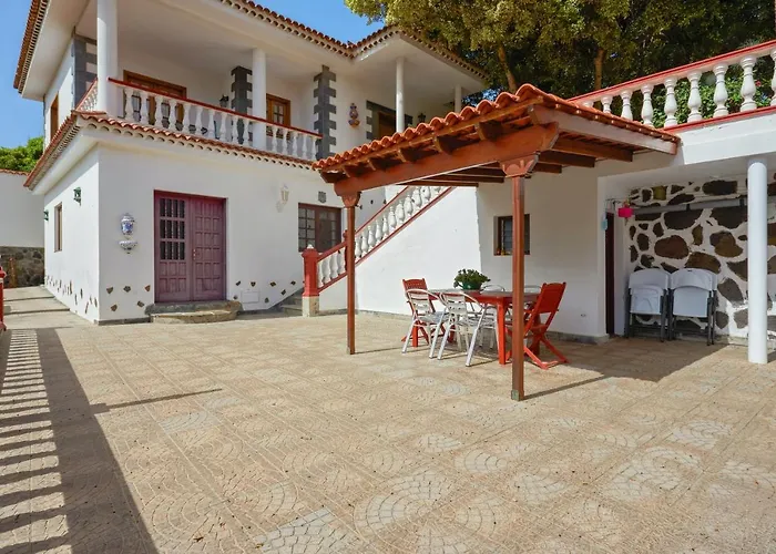 Apartament Modern In With A Shared Pool